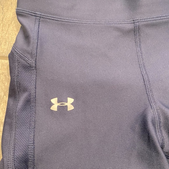 Cropped Under Armour Leggings - Picture 5 of 6
